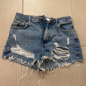 Distressed shorts